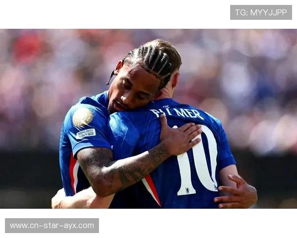 切尔西芒特抢点补射换局面：从细节到逆转的瞬间