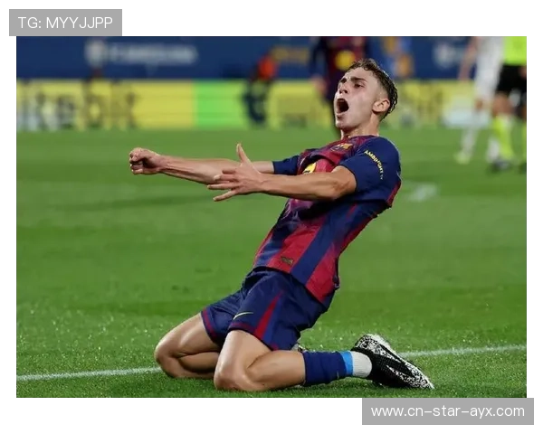 拉菲尼亚角球助攻巴萨完成绝杀